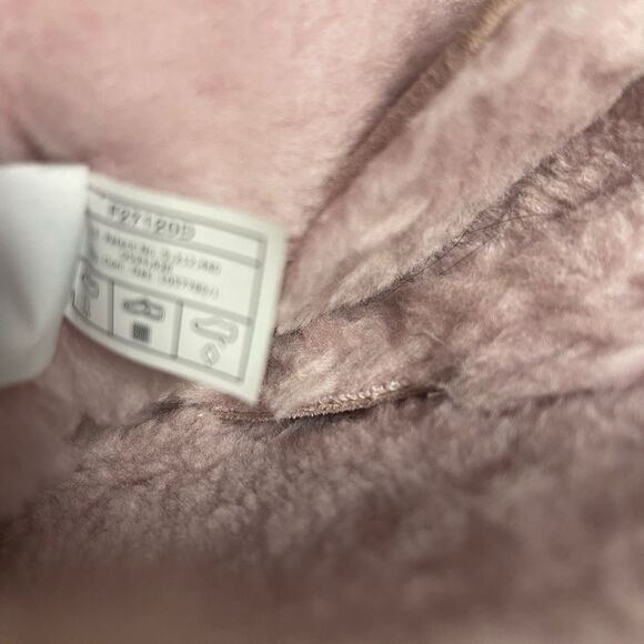 UGG Continuity leather suede light Pink short Boots gros grain ribbon accentSZ11 - Picture 11 of 14